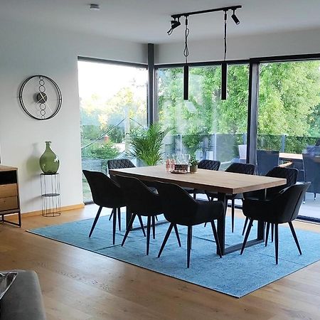 Luxurioeses Penthouse Mit Blick Auf Die Uno-City Und Dem Kaiserwasser. 3Schlafzimmer, 2 Baeder, Privat Lift Ins Apartment 비엔나 외부 사진