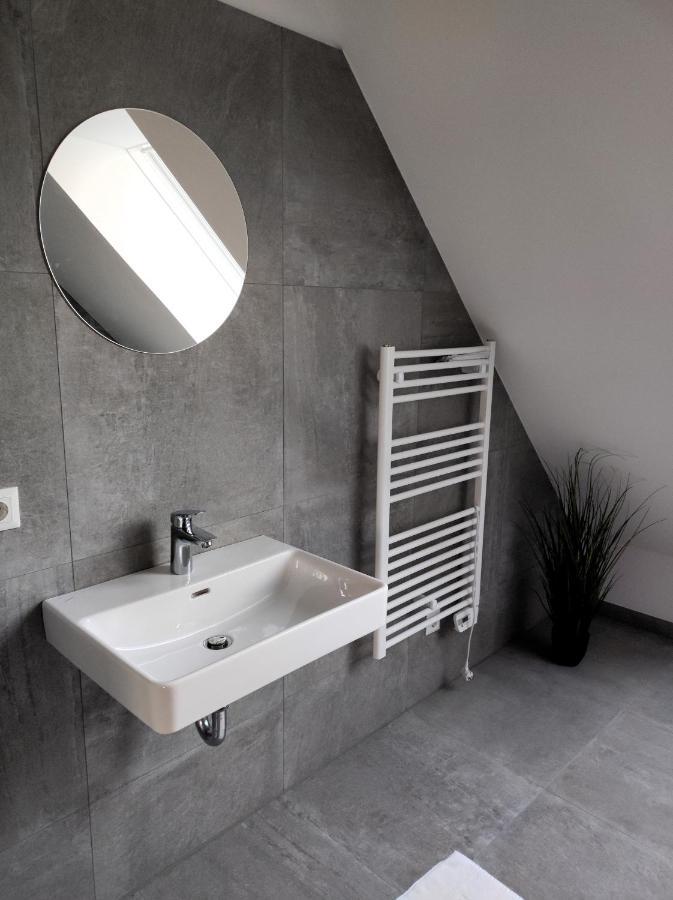 Luxurioeses Penthouse Mit Blick Auf Die Uno-City Und Dem Kaiserwasser. 3Schlafzimmer, 2 Baeder, Privat Lift Ins Apartment 비엔나 외부 사진