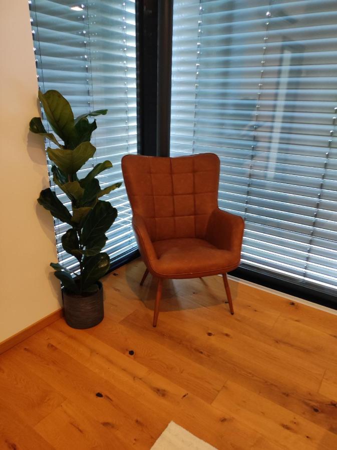 Luxurioeses Penthouse Mit Blick Auf Die Uno-City Und Dem Kaiserwasser. 3Schlafzimmer, 2 Baeder, Privat Lift Ins Apartment 비엔나 외부 사진