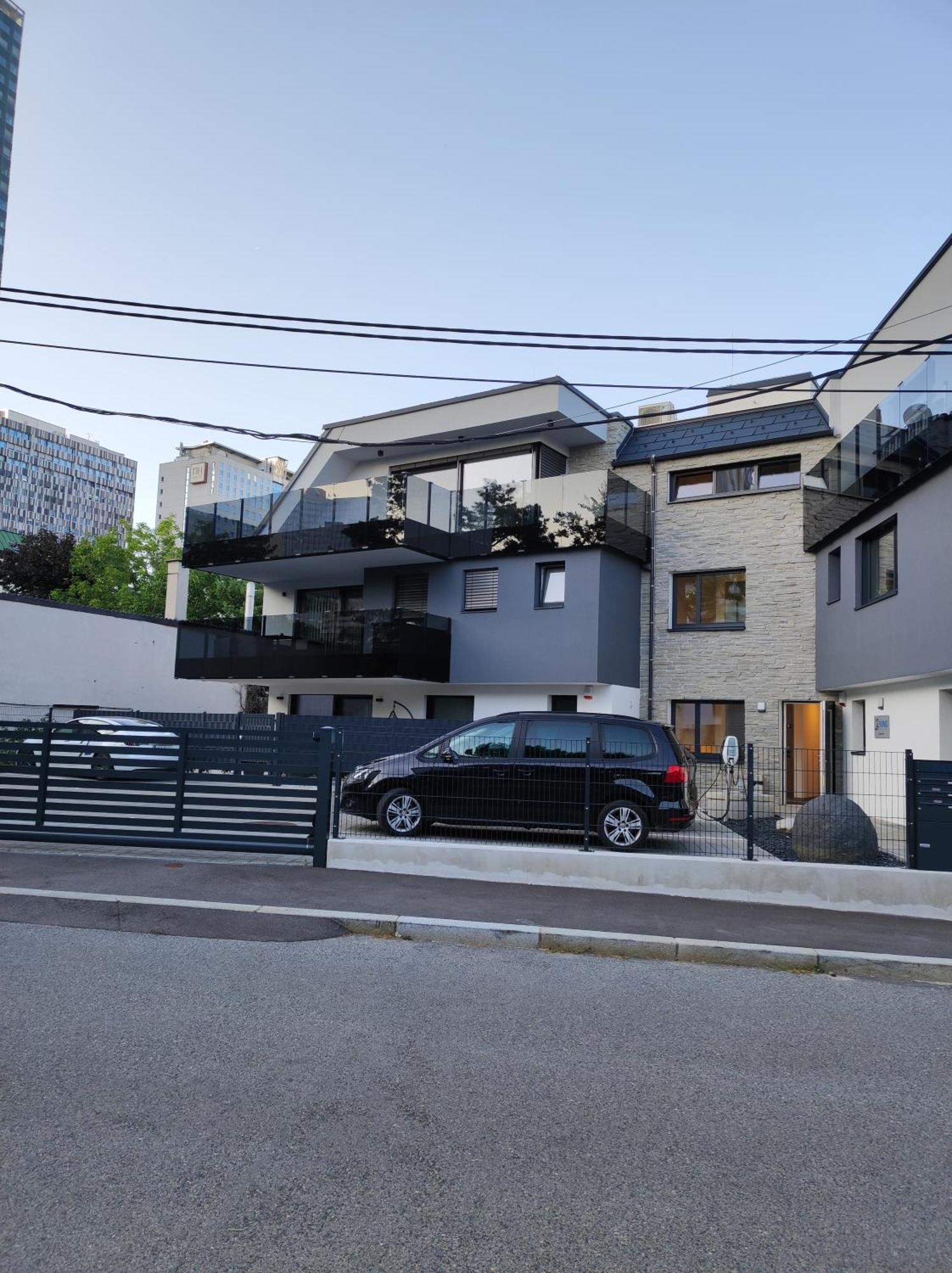 Luxurioeses Penthouse Mit Blick Auf Die Uno-City Und Dem Kaiserwasser. 3Schlafzimmer, 2 Baeder, Privat Lift Ins Apartment 비엔나 외부 사진